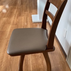 回転式チェア【町田市再生家具】252310の画像