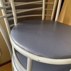 椅子4脚の画像