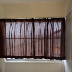 カーテンの画像