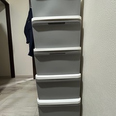 カラーボックスキャスター付きの画像