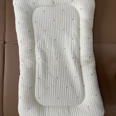 ベビーベッドの画像