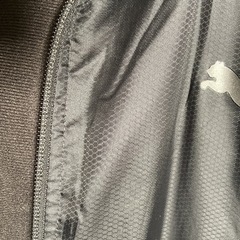PUMAウインドブレーカー　上下セット　サイズLの画像
