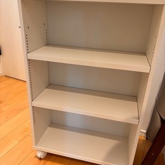 本　収納　押入れ　キャスターの画像