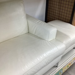 【取りに来られる方限定】3人掛けソファー オットマン付の画像