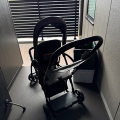 カトジ　ベビーカー(二人乗り)の画像