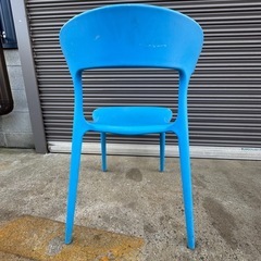 カラフル　椅子の画像