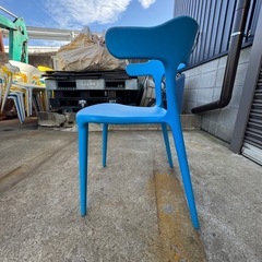 カラフル　椅子の画像