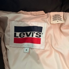 リーバイス  ダウンジャケット　ショート　M の画像