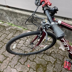 felt クロスバイクの画像