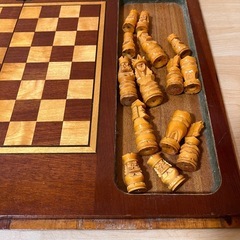 ヴィンテージ ロシア土産 木製チェス ジャンク品の画像