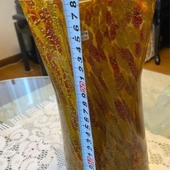 ガラス工芸品　ガラス花瓶の画像