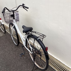 🚲店頭在庫40台🚲春日市🚲26インチ自転車🚲26インチ🚲白色🚲A21 AＥ17643🚲No349の画像