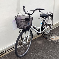 🚲店頭在庫40台🚲春日市🚲26インチ自転車🚲オートライト付き🚲 S S L386759🚲No348の画像