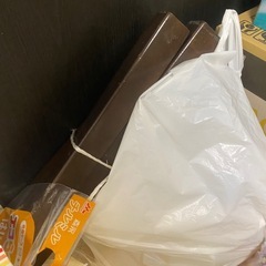 4人掛けテーブル　イス1脚　セットの画像