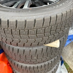 【使用２週間のみのみ超美品】【DUNLOPスタッドレスタイヤ＆アルミホイール4本セット】の画像