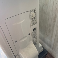 美品　東芝　TOSHIBA　エアコン　RAS-H221M(W)　2021年製　6畳の画像