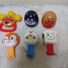 アンパンマン　時計おもちゃ＆音がなるおもちゃ＆ボールなど13点セットの画像