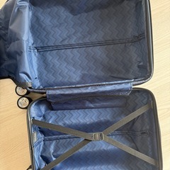 美品✨️CALPAKスーツケースの画像