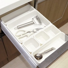 スリコ　収納ケースの画像