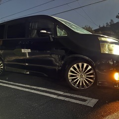 検付　ヴォクシー  禁煙車の画像