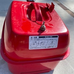 ガソリン　携行缶　容器の画像