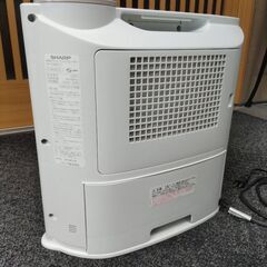 加湿セラミックファンヒーター(シャープ)の画像