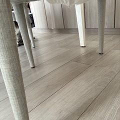 ダイニングテーブル、チェアの画像