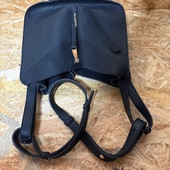 ブラック ショルダーバッグの画像