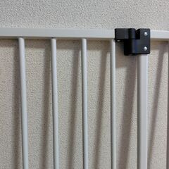 【売約済み】日本育児 ベビーゲート 白 取付幅 73～90cmの画像