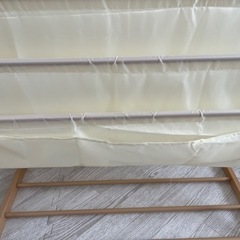 絵本ラックの画像