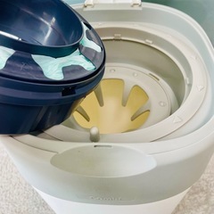 Combi コンビ ポイテック W防臭 強力密閉抗菌 おむつポット の画像