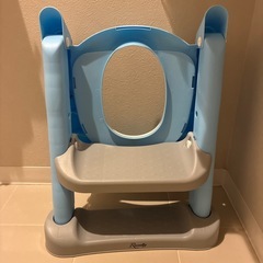 取引中【折り畳める】補助便座☆ステップ付きの画像