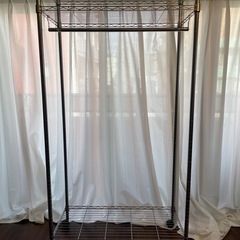 ハンガーラックの画像