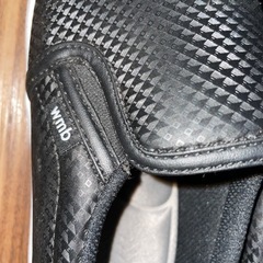 滑りにくい靴？　黒　サイズ　23.5 EEEの画像