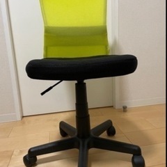 オフィスチェアー2つの画像
