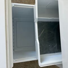 ハイセンス 冷凍冷蔵庫 2ドア amadana 162L  AT-RF160-WH 2022年製の画像