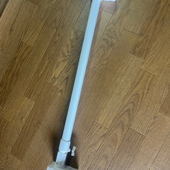 つっぱり棒の画像