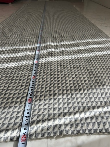 ウール100% 150×240 グレーとホワイトのチェック模様