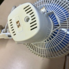 小型扇風機　クリップファン18cm   TEKNOS  EFK-181Wの画像
