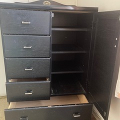 収納家具の画像