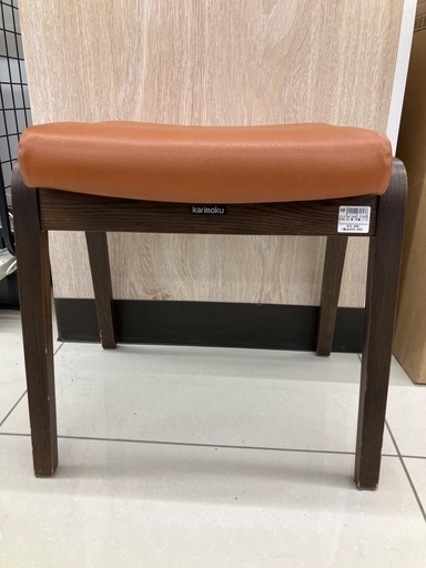 【トレファク足立扇店】karimoku カリモク スツール