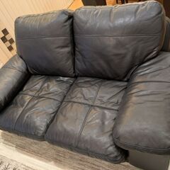 ニトリ 2人掛けワイドソファ中古品 本革の画像