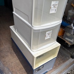 収納ケース4つの画像