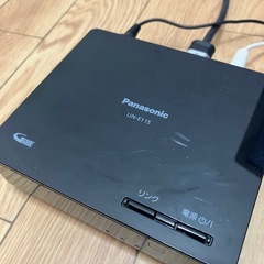 🉐2022年製　Panasonic パナソニック　プライベートビエラ　ポータブルテレビ　テレビ　液晶テレビ　19型　UN-19F11D UN-E11Sの画像