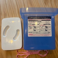 ミルトン　哺乳瓶用消毒ケース　トング付きの画像