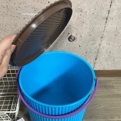 蓋付きバケット　バケツ　収納　ポータブルバス　カゴの画像
