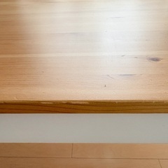 IKEAのテーブルの画像