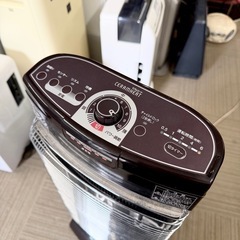 【美品‼️】定価約4万♪ ダイキン 2014年製 遠赤外線暖房機 セラムヒート ヒーター 電気ストーブ 暖房器具 首振り機能 ダークブラウン♪の画像