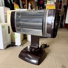 【美品‼️】定価約4万♪ ダイキン 2014年製 遠赤外線暖房機 セラムヒート ヒーター 電気ストーブ 暖房器具 首振り機能 ダークブラウン♪の画像