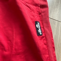 エレッセ レッドジャージの画像